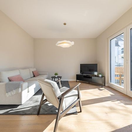 Ferienwohnung Strom Acht - Modern Frisch Inkl Stellplatz, Balkon - 200M Zum Alten Strom Rostock Esterno foto